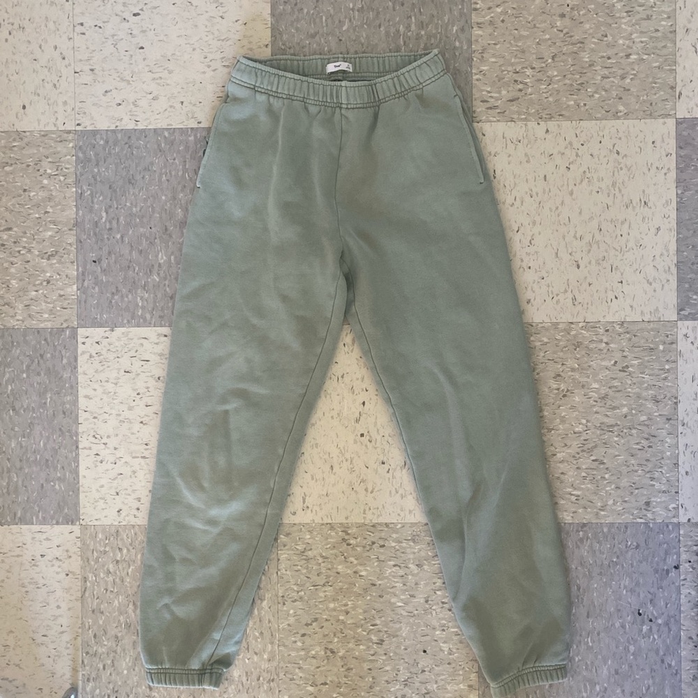 Aritzia Sweatpants
